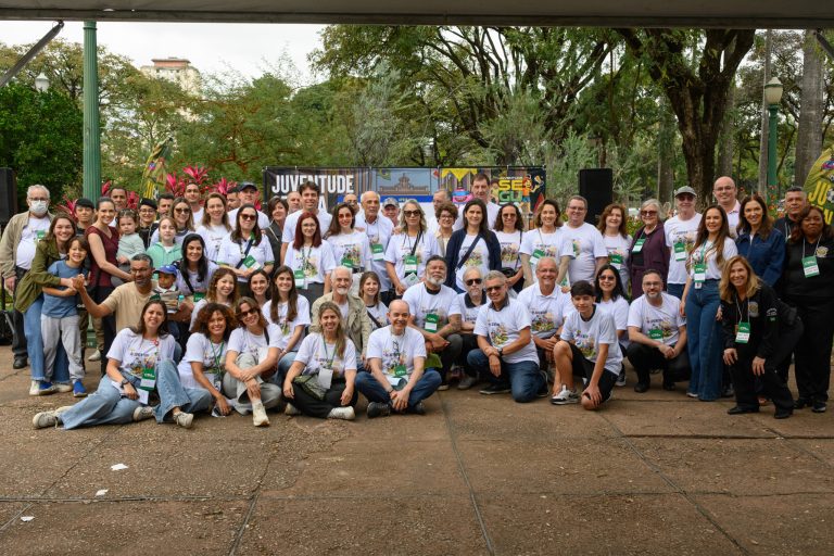 CRM-MG promove manhã off-line na Praça da Liberdade